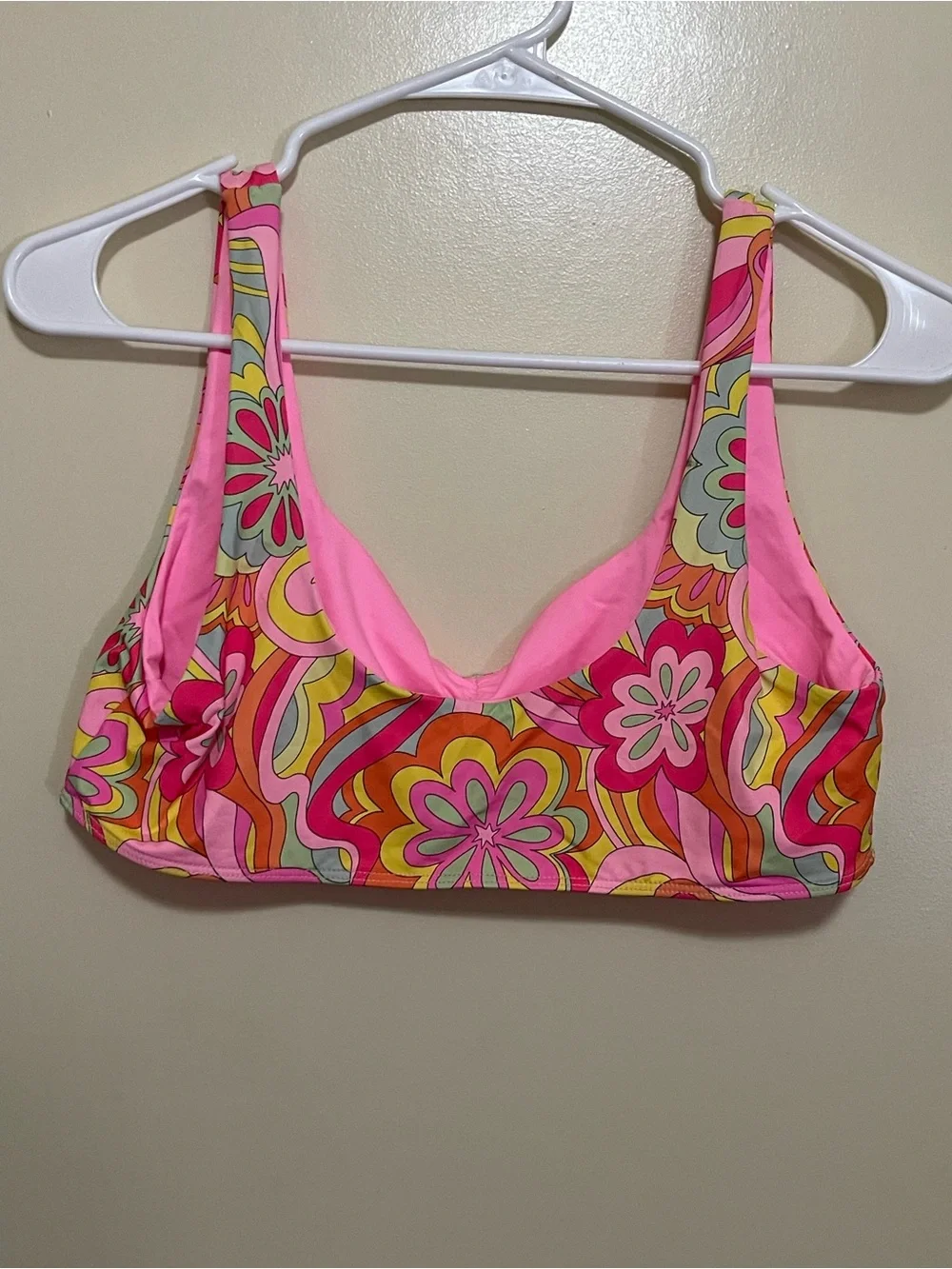 Frankie's Bikinis x Hailee Steinfeld Far Out Collection swim top size large